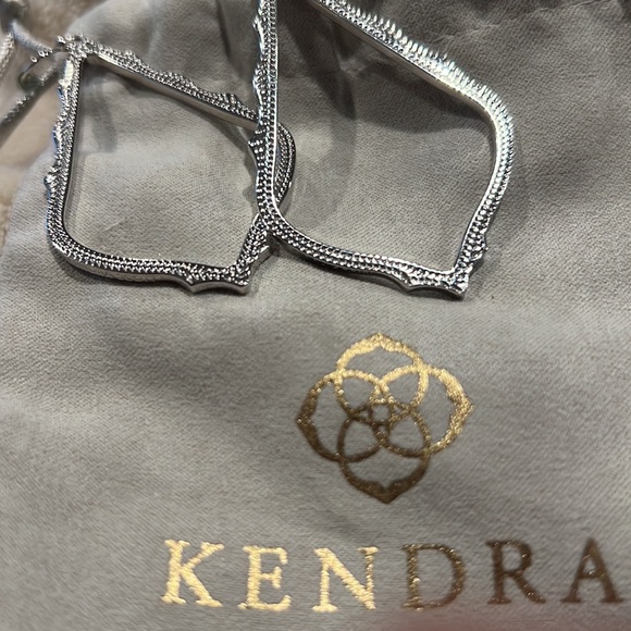 Kendra Scott Sophee drop earrings - Picture 5 of 5